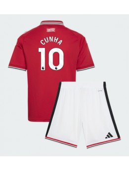 Otroški Nogometna dresi replika Manchester United Matheus Cunha #10 Domači 2026-27 Kratek rokav (+ hlače)
